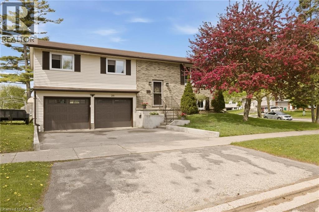 25 GREENOCK Drive, Kitchener, Ontario, N2E2J9 — Photo 13
