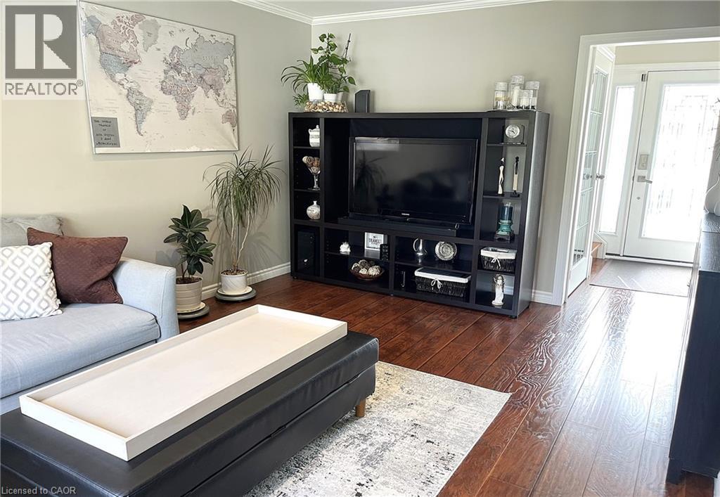 37 BREWSTER Street, Hamilton, Ontario, L8T4R6 — Photo 5