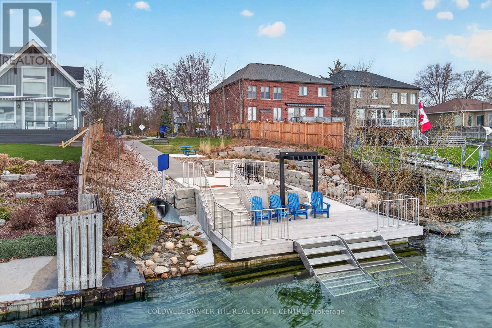 684 LAKELANDS AVENUE - 4