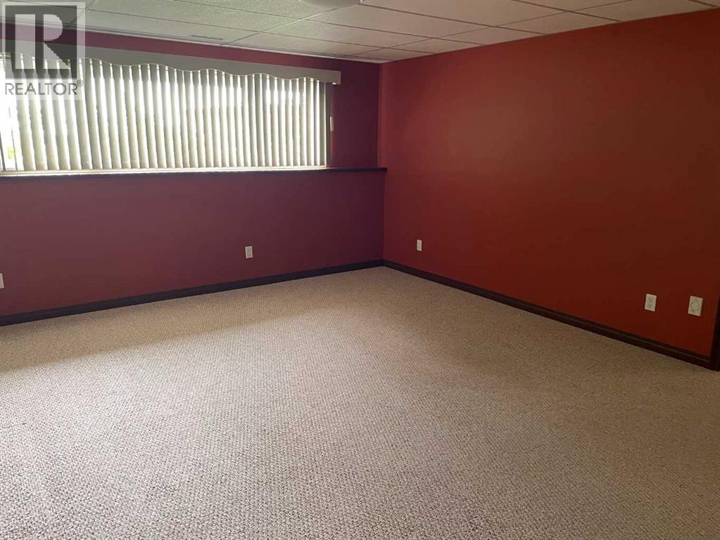 10400 105 Avenue - 12
