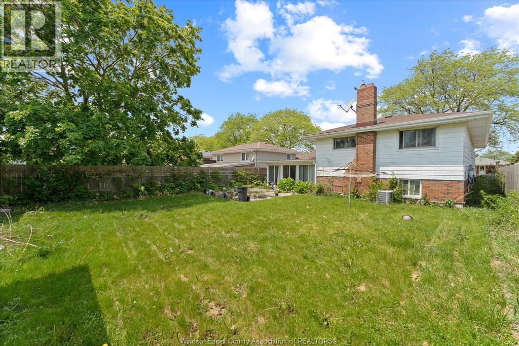 10575 Mulberry DRIVE, Windsor, Ontario, N8R1H7 — Photo 34