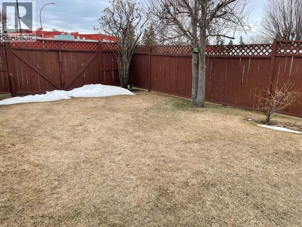 10400 105 Avenue - 24