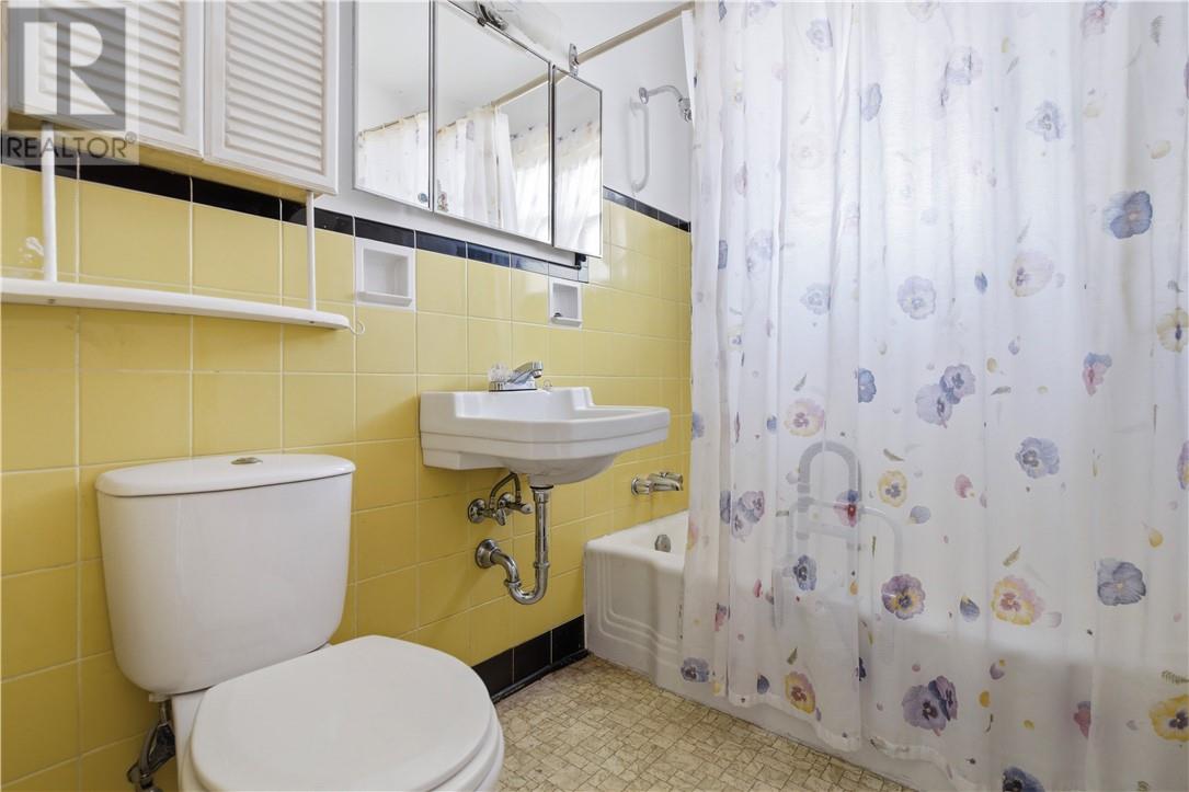 1587 Crestmoor Road, Greater Sudbury, Ontario, P3A4M3 — Photo 12