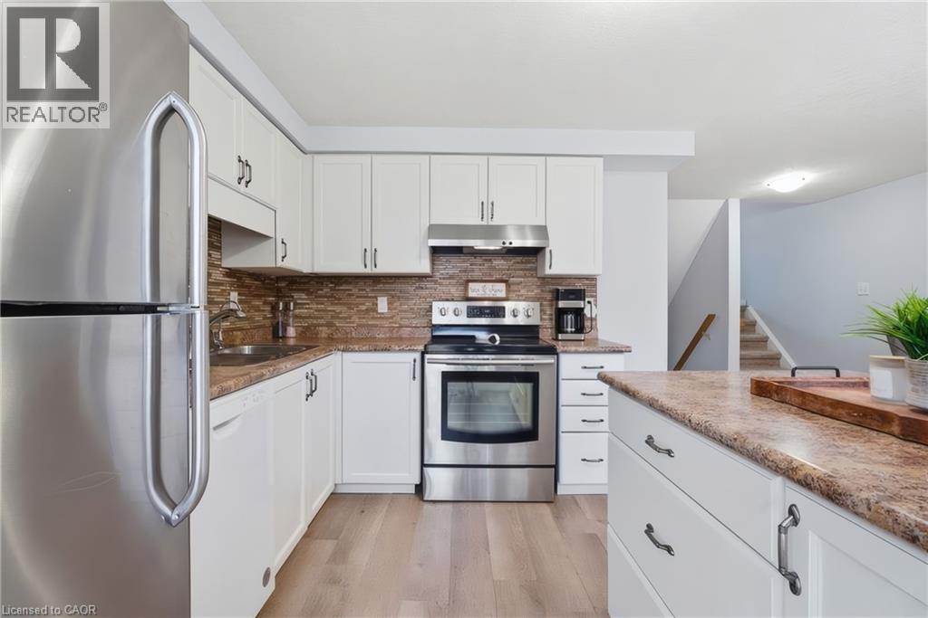 27 MADELEINE Street, Kitchener, Ontario, N2R1V5 — Photo 5
