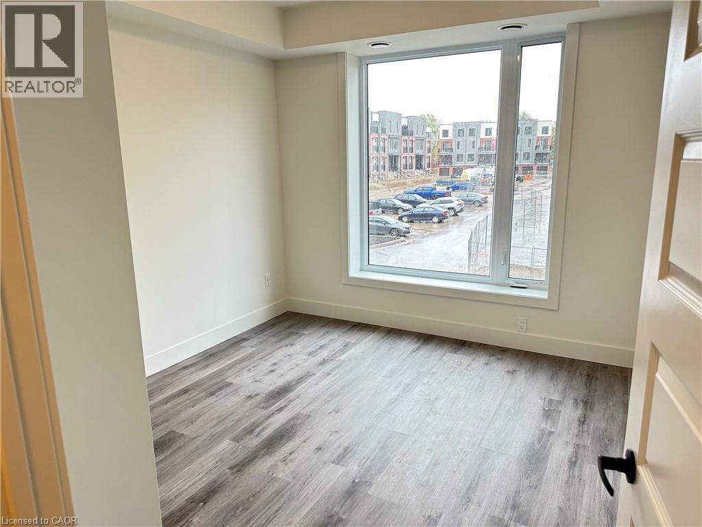 103 ROGER Street Unit# 213, Waterloo, Ontario, N2J0G2 — Photo 5