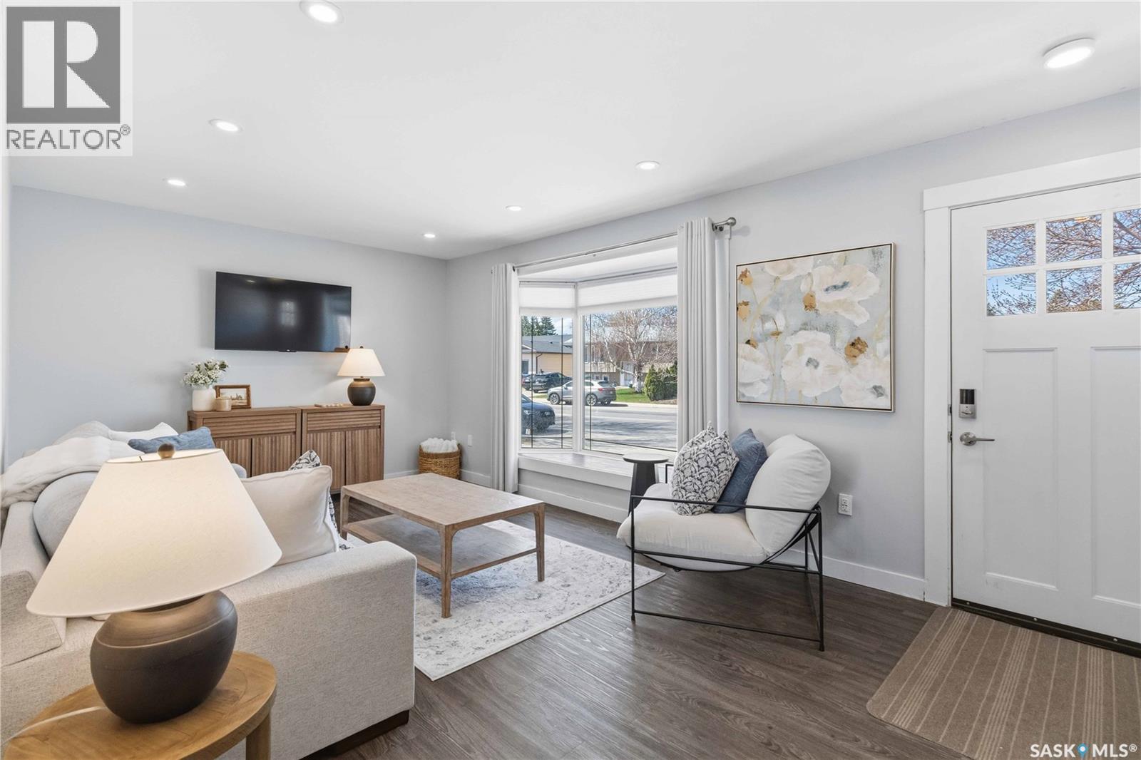 134 Russell ROAD - 4