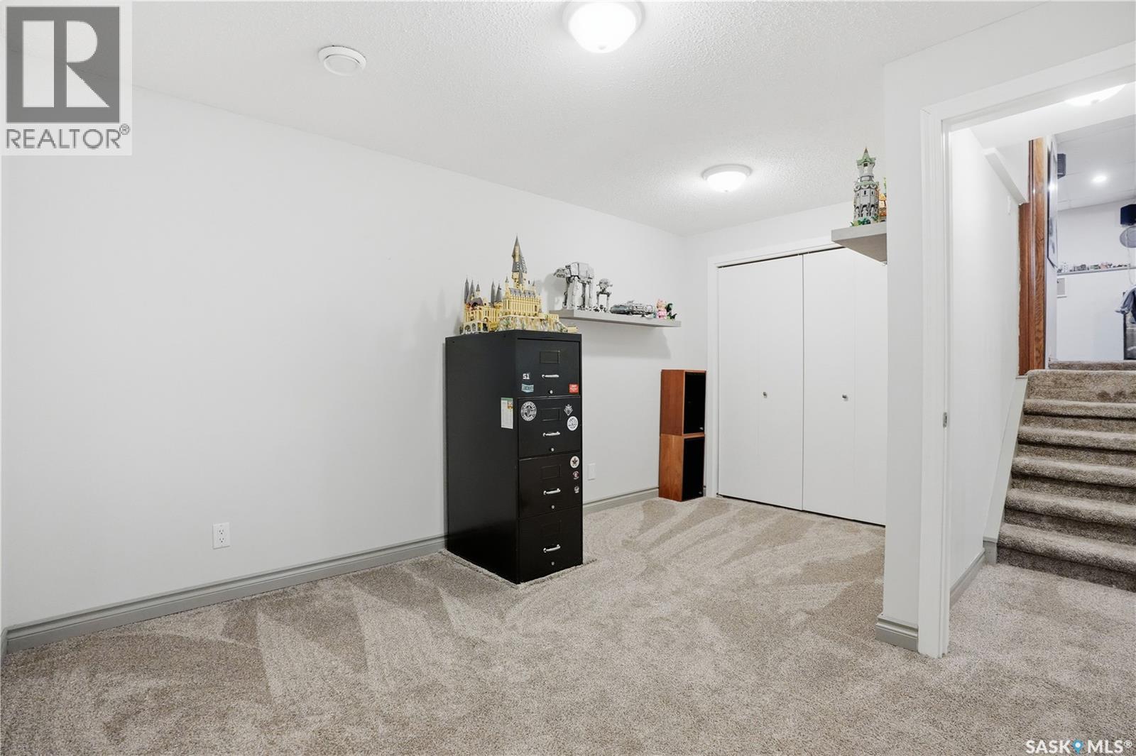2838 Hartmann CRESCENT E - 34