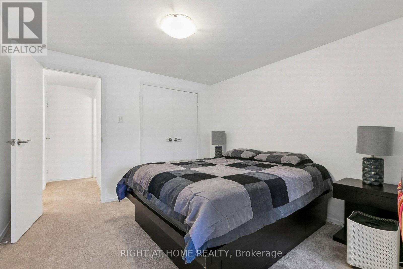 #116 26 LIVINGSTON ROAD - 17