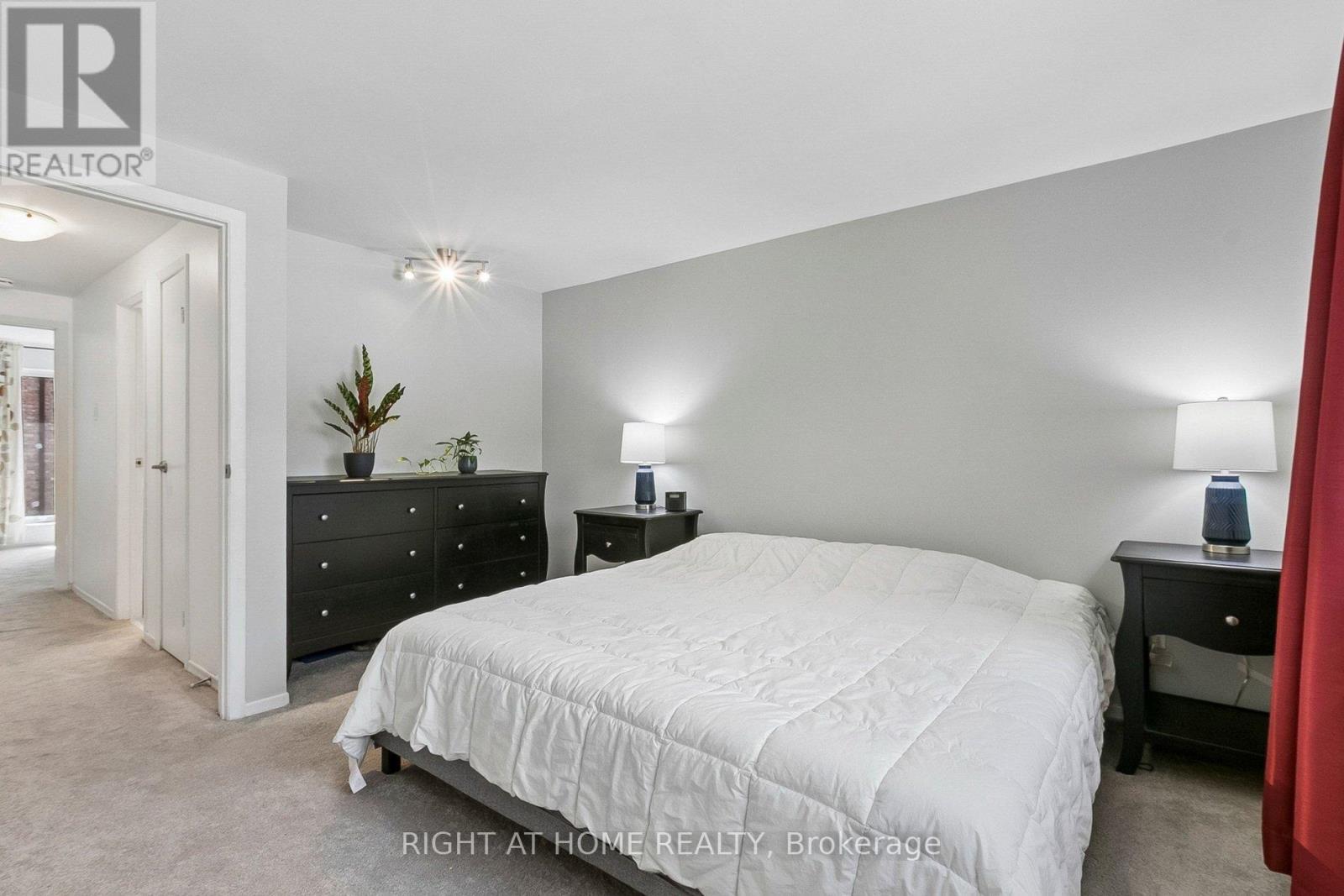 #116 26 LIVINGSTON ROAD - 20