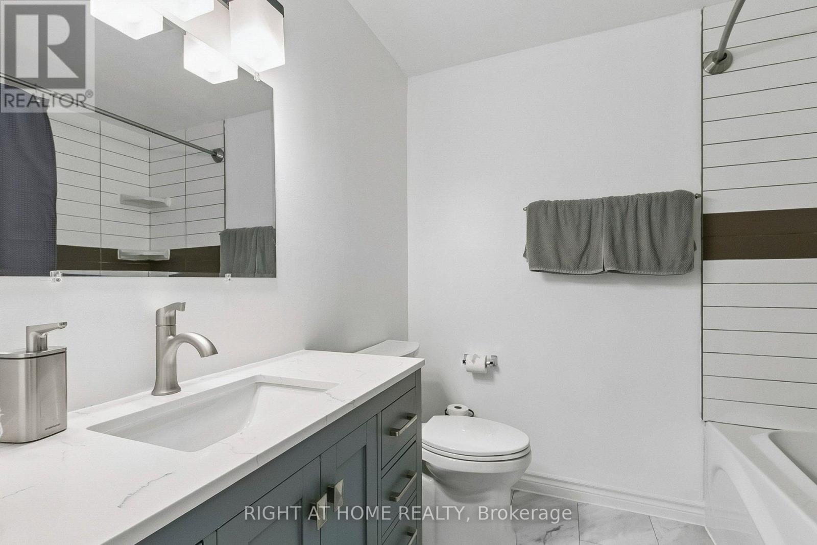#116 26 LIVINGSTON ROAD - 25