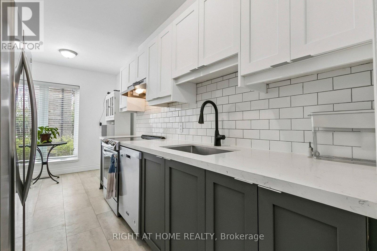 #116 26 LIVINGSTON ROAD - 7