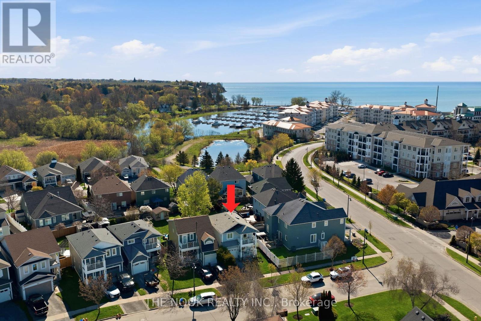 70 BEACHAM CRESCENT - 36