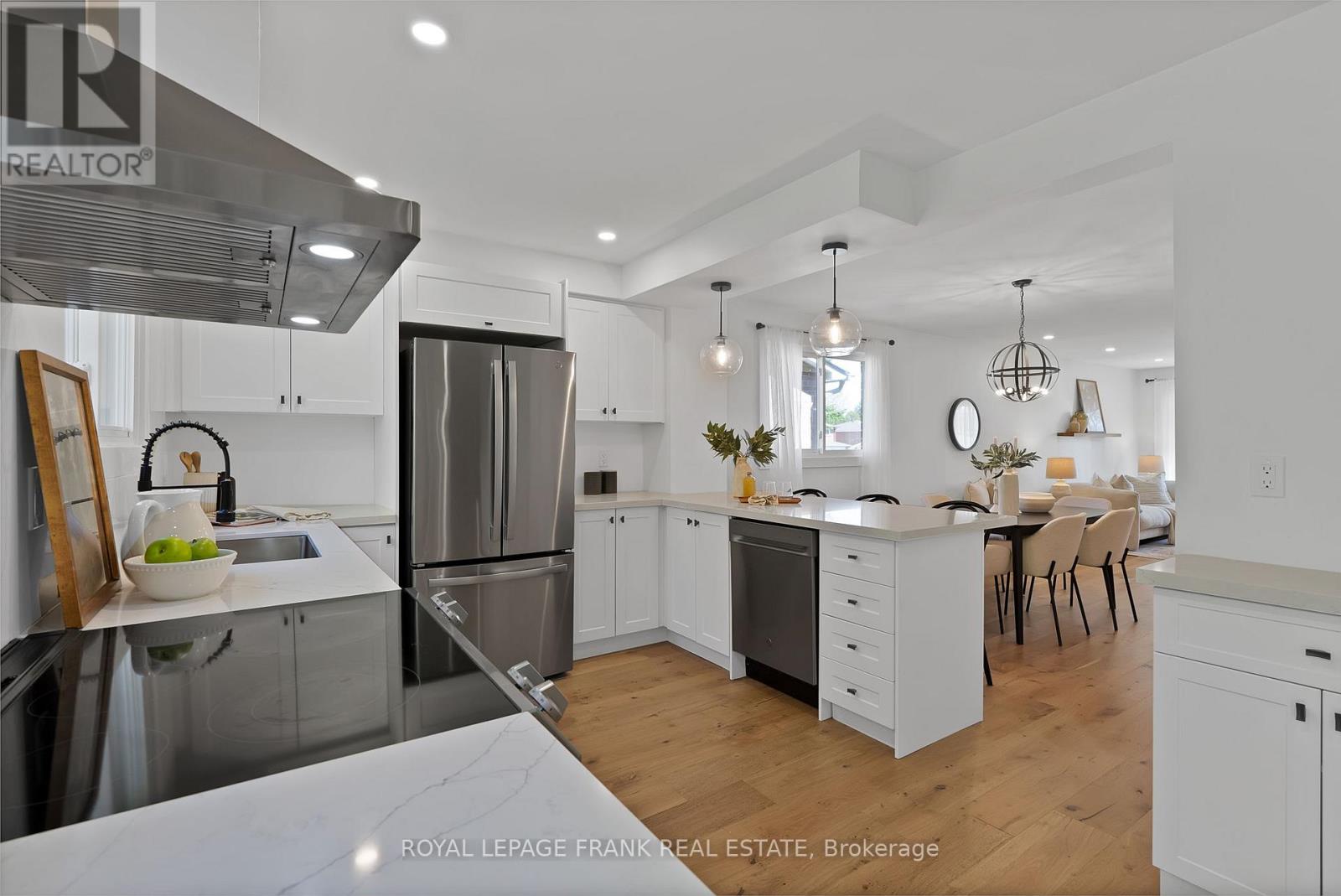 272 PLYMOUTH TRAIL - 12