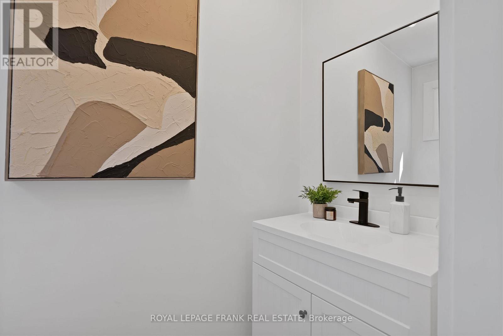 272 PLYMOUTH TRAIL - 23