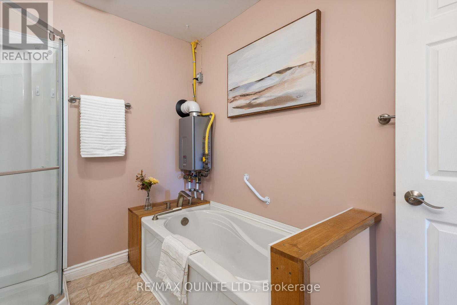 32 DORLAND DRIVE - 28