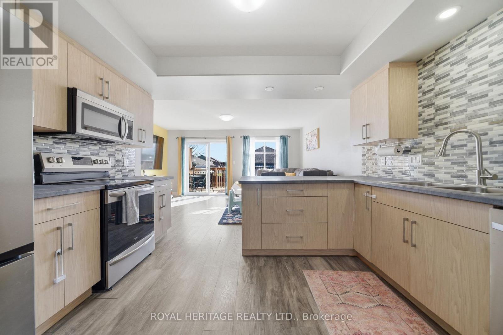 33 DEWAL PLACE - 12