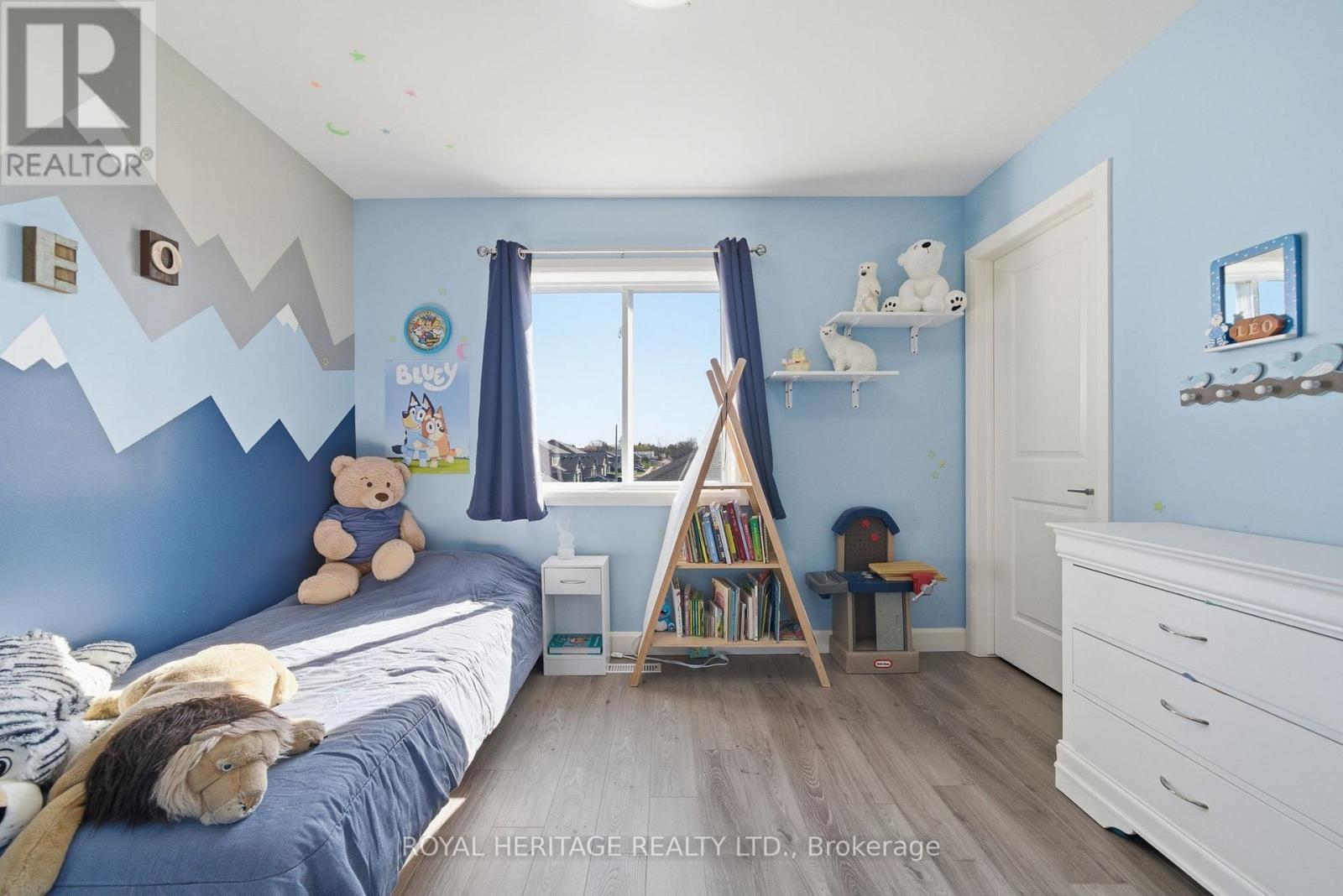 33 DEWAL PLACE - 26