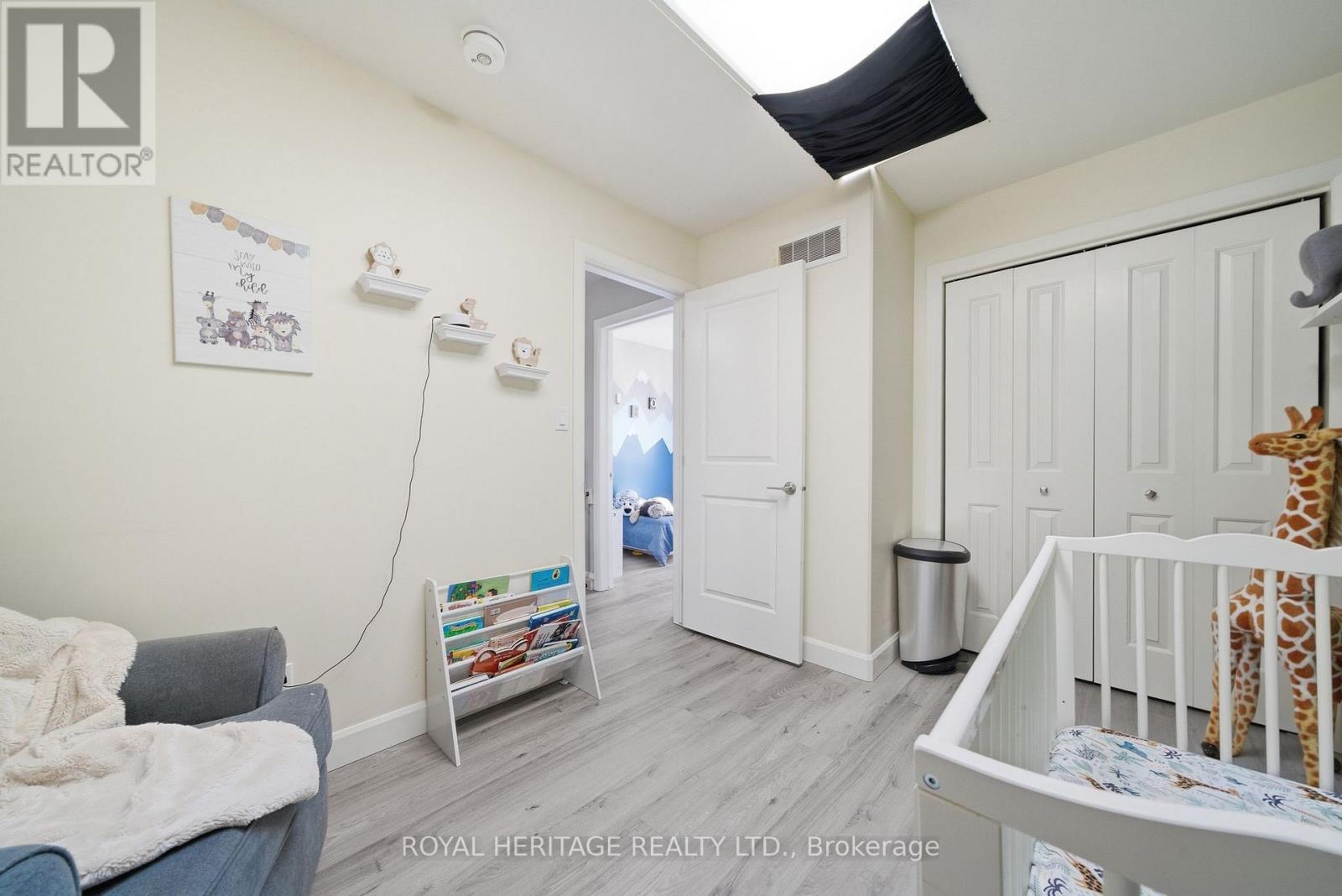 33 DEWAL PLACE - 28