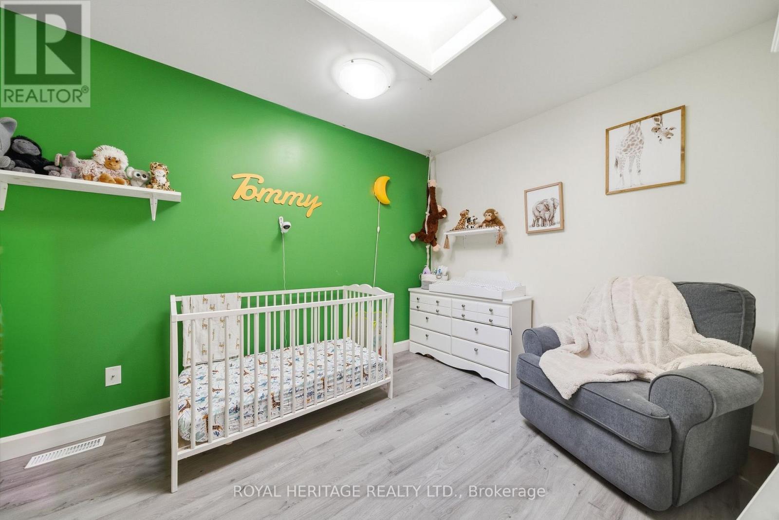 33 DEWAL PLACE - 29