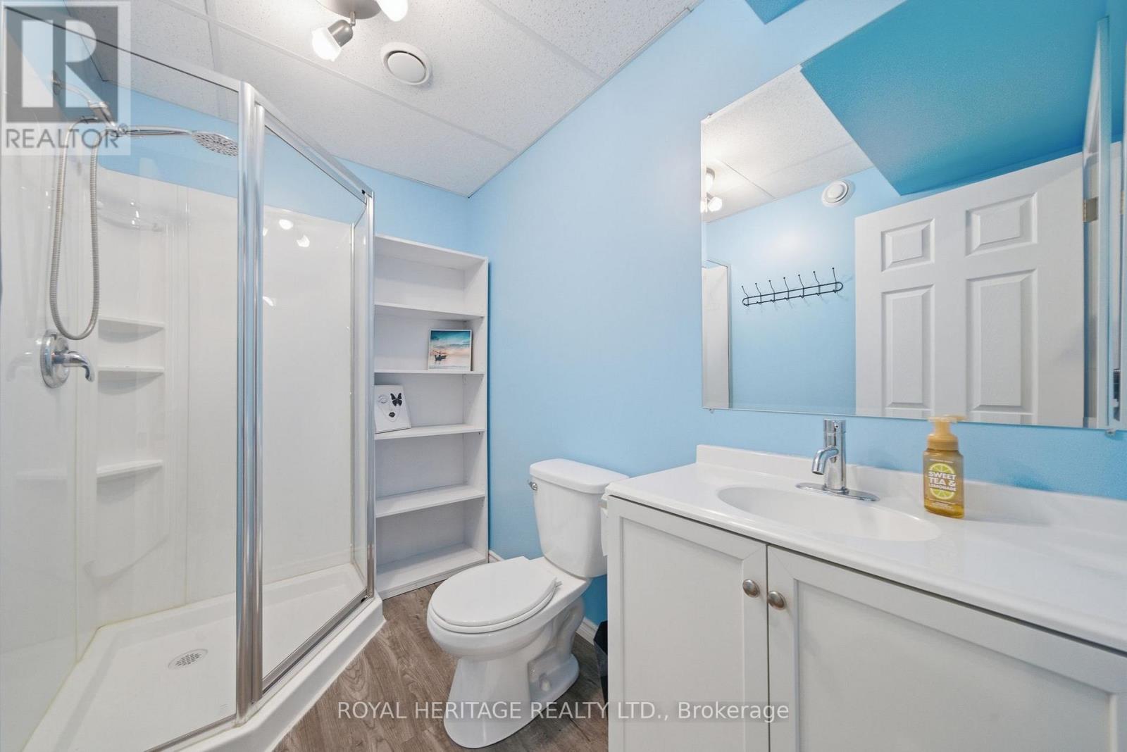 33 DEWAL PLACE - 40