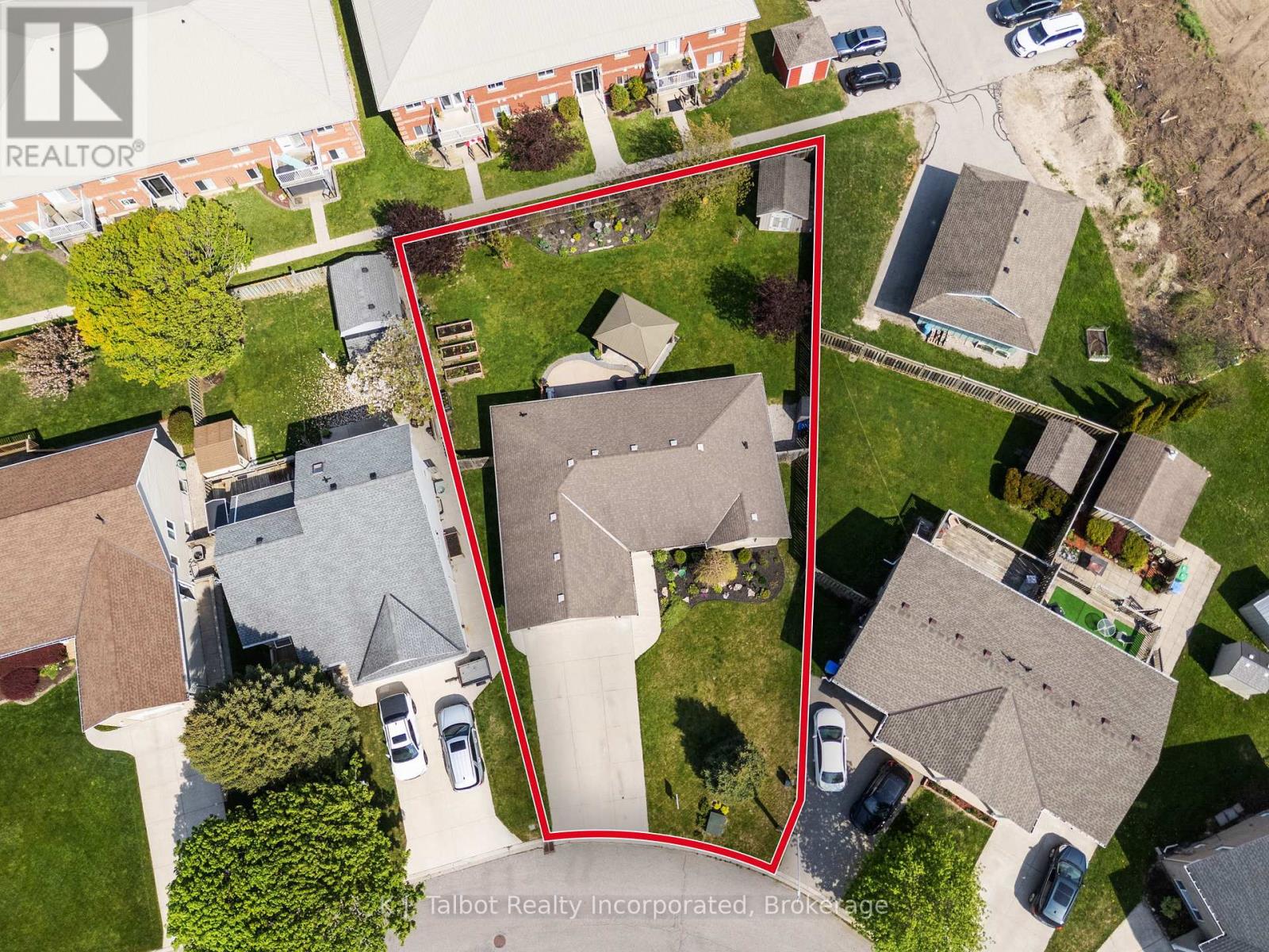 11 LEE CRESCENT - 3