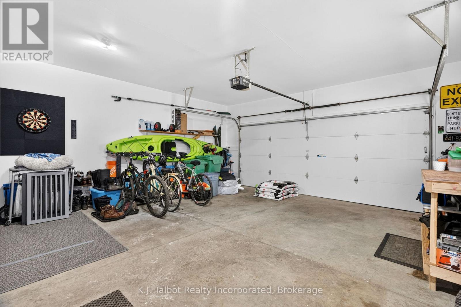11 LEE CRESCENT - 25