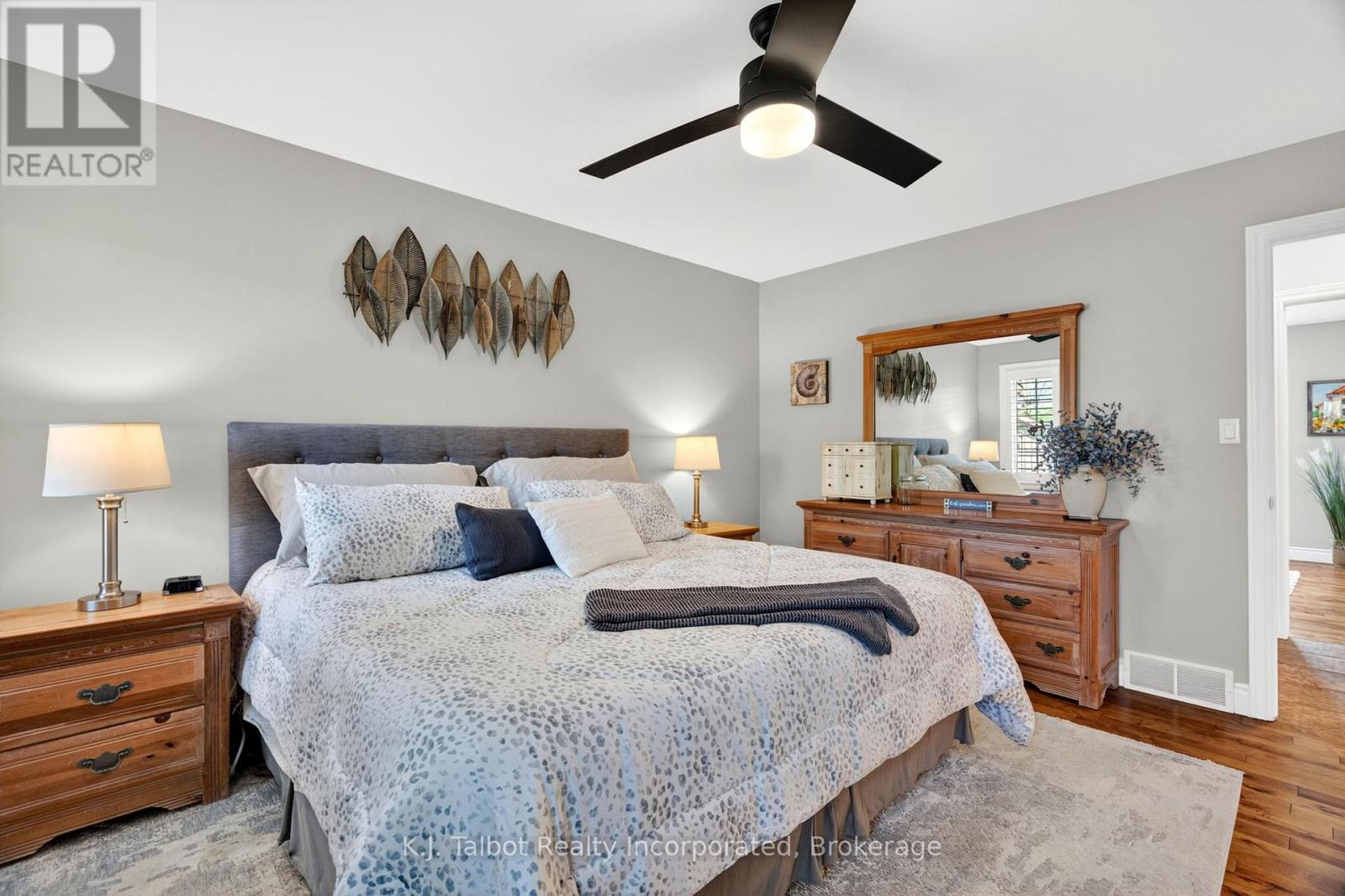 11 LEE CRESCENT - 20