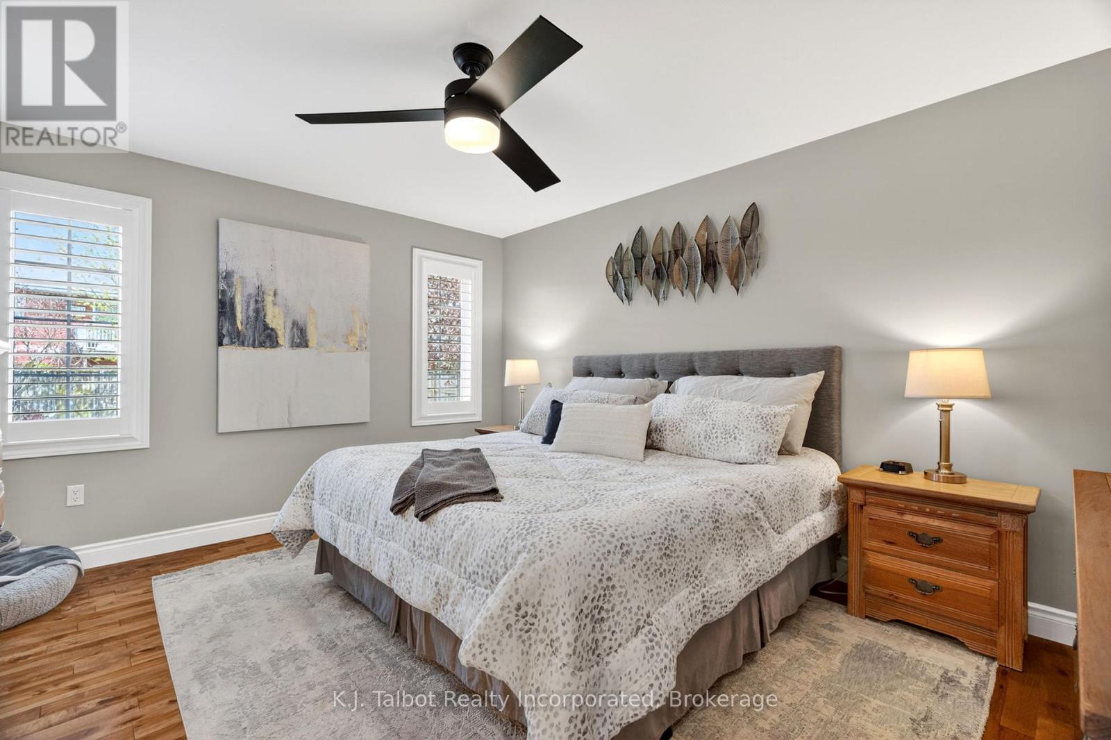 11 LEE CRESCENT - 21