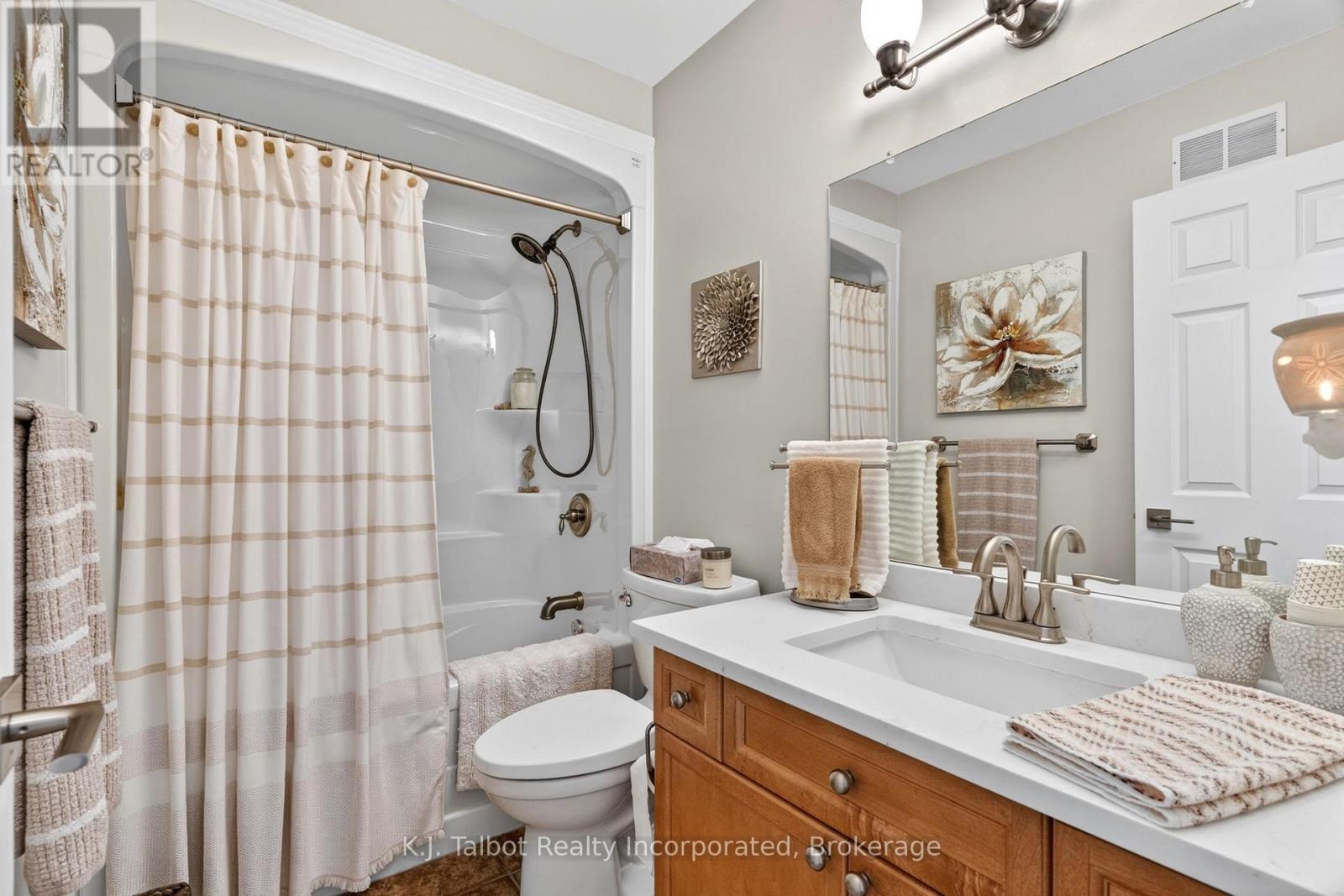11 LEE CRESCENT - 19