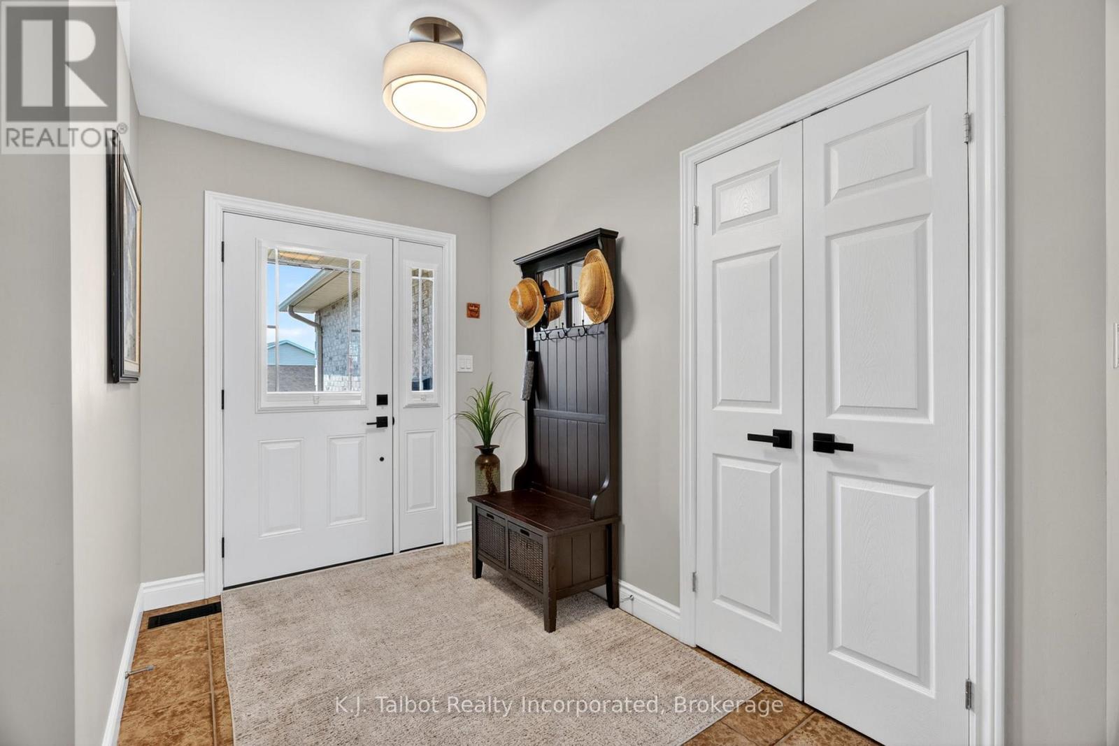 11 LEE CRESCENT - 5