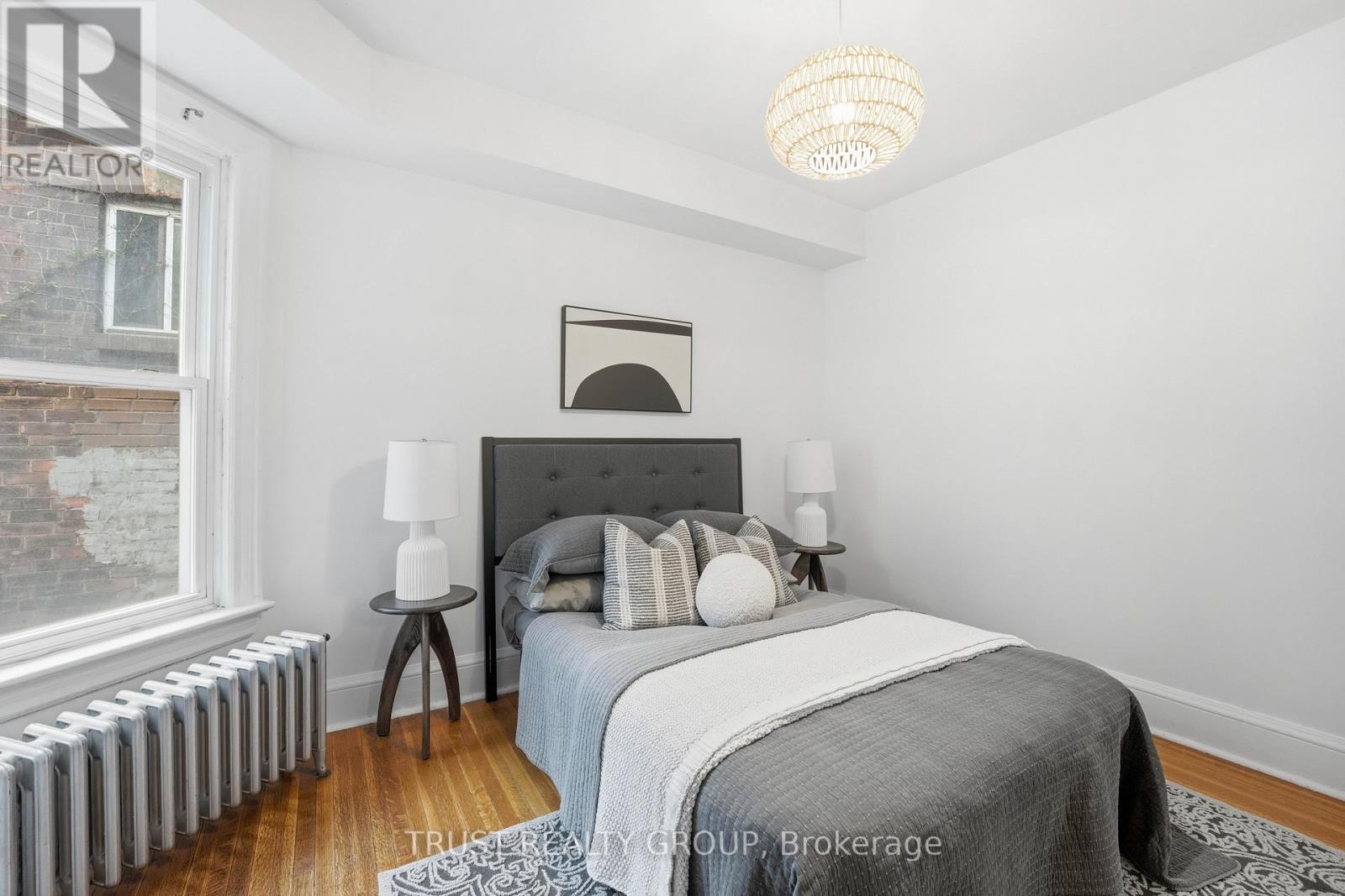 134 CLOSE AVENUE - 22