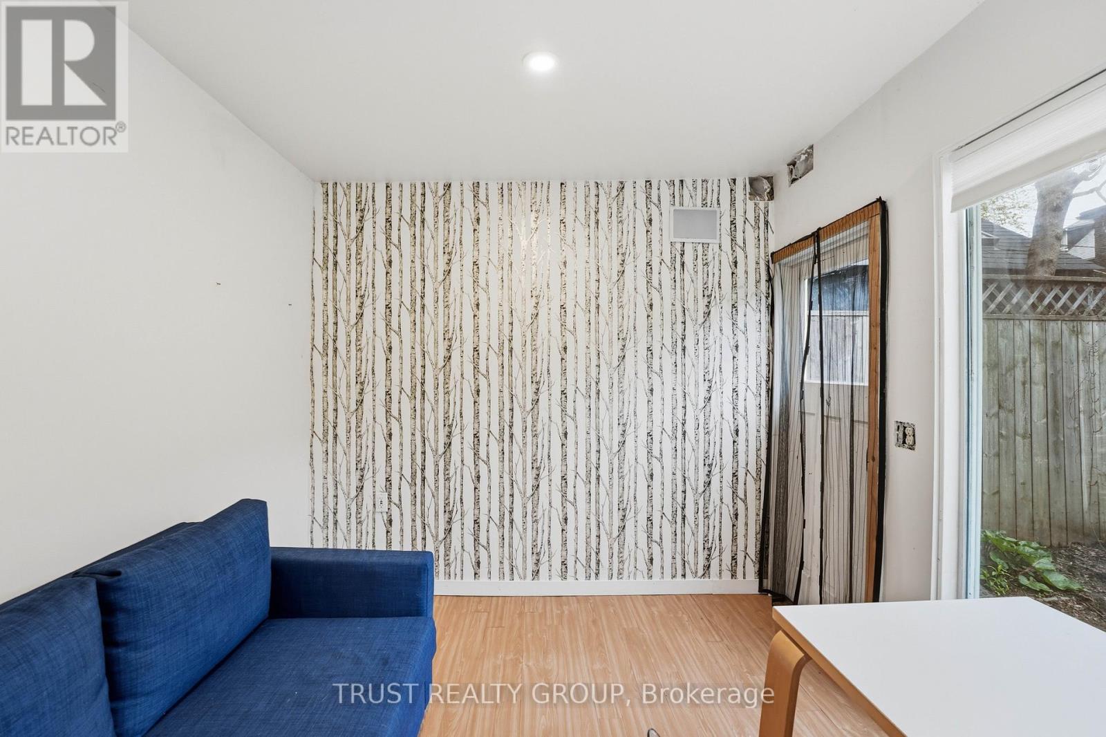 134 CLOSE AVENUE - 41
