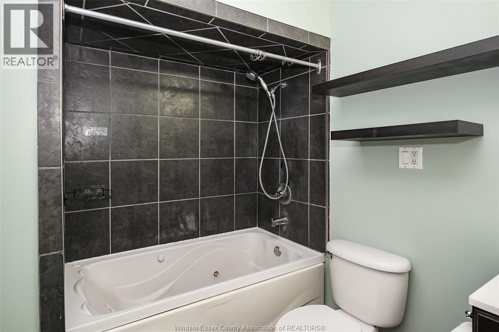 1040 POPE STREET, LaSalle, Ontario, N9J3E4 — Photo 12