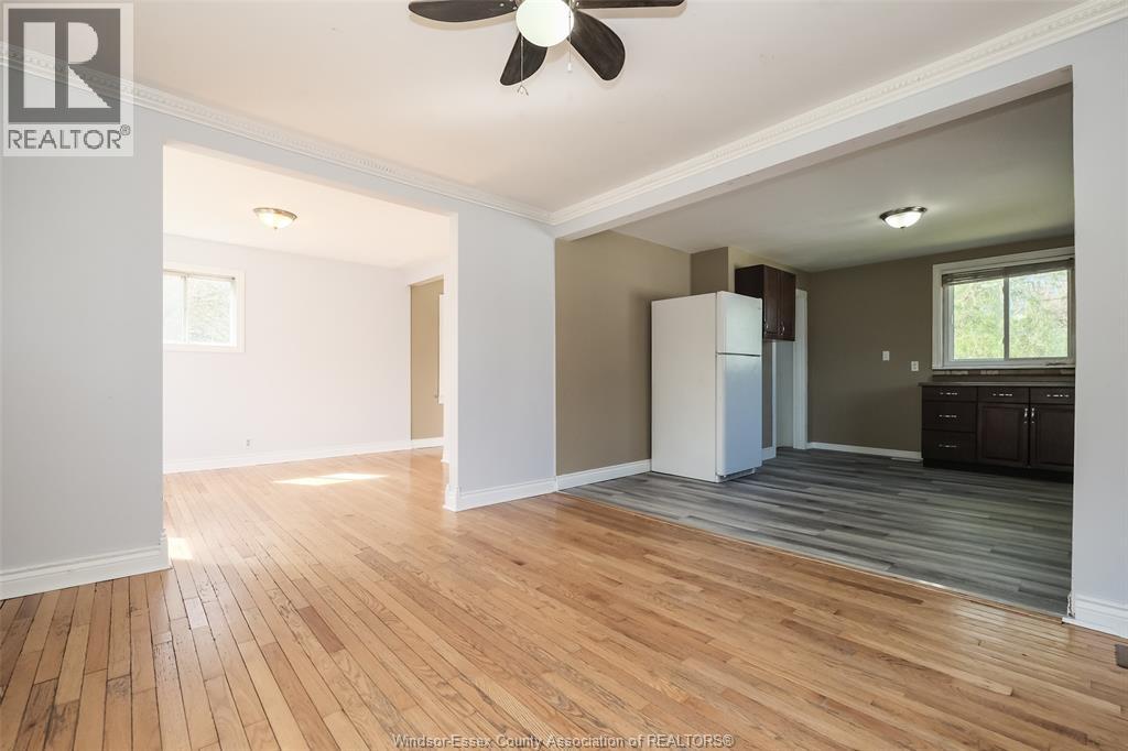 1040 POPE STREET, LaSalle, Ontario, N9J3E4 — Photo 3