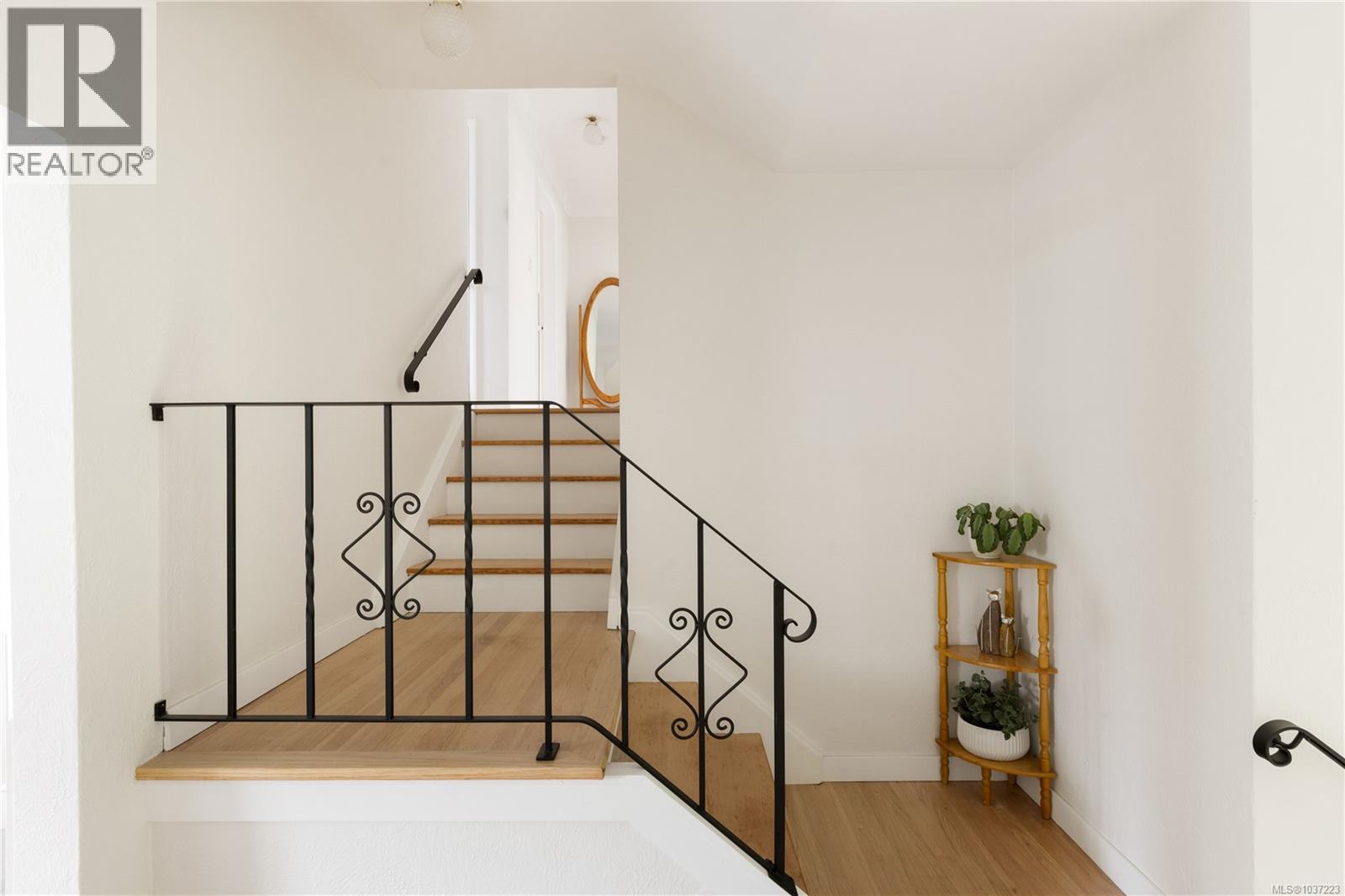 3405 Rolston Cres - 22