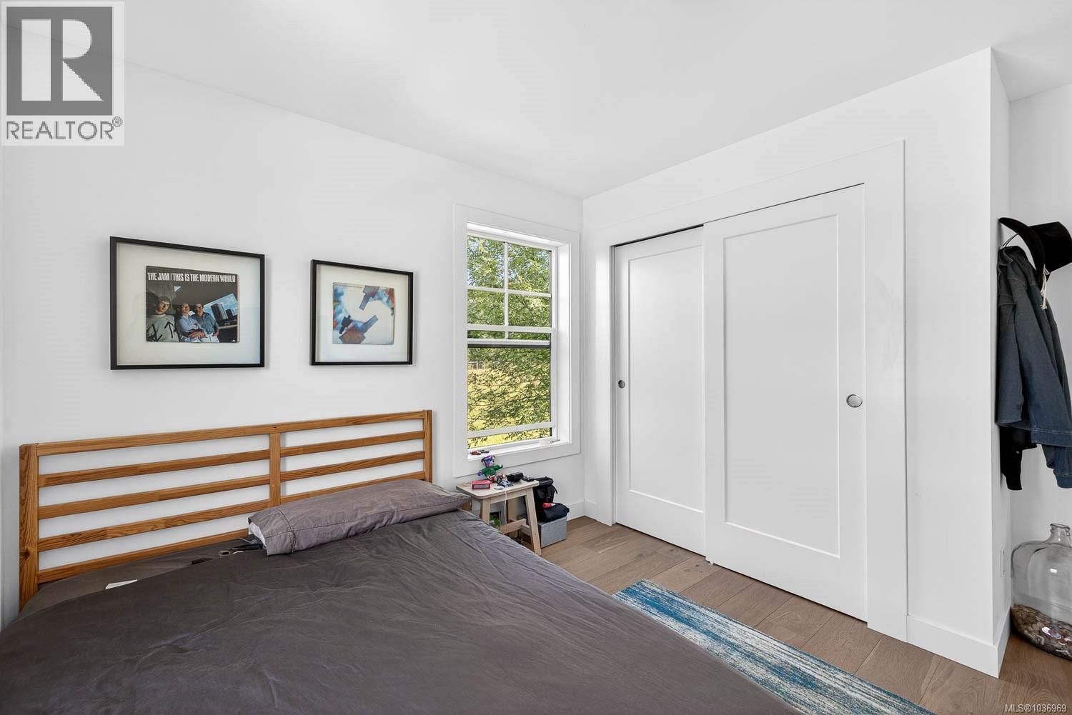 2454 Fulford-Ganges Rd - 34