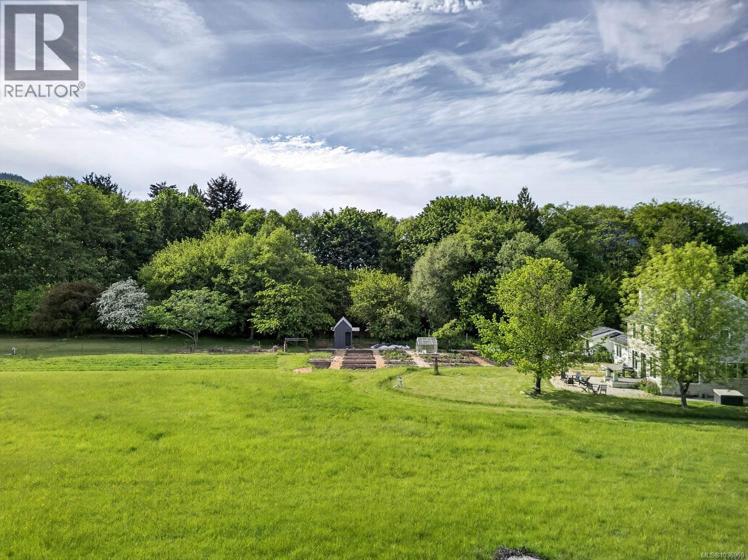 2454 Fulford-Ganges Rd - 63