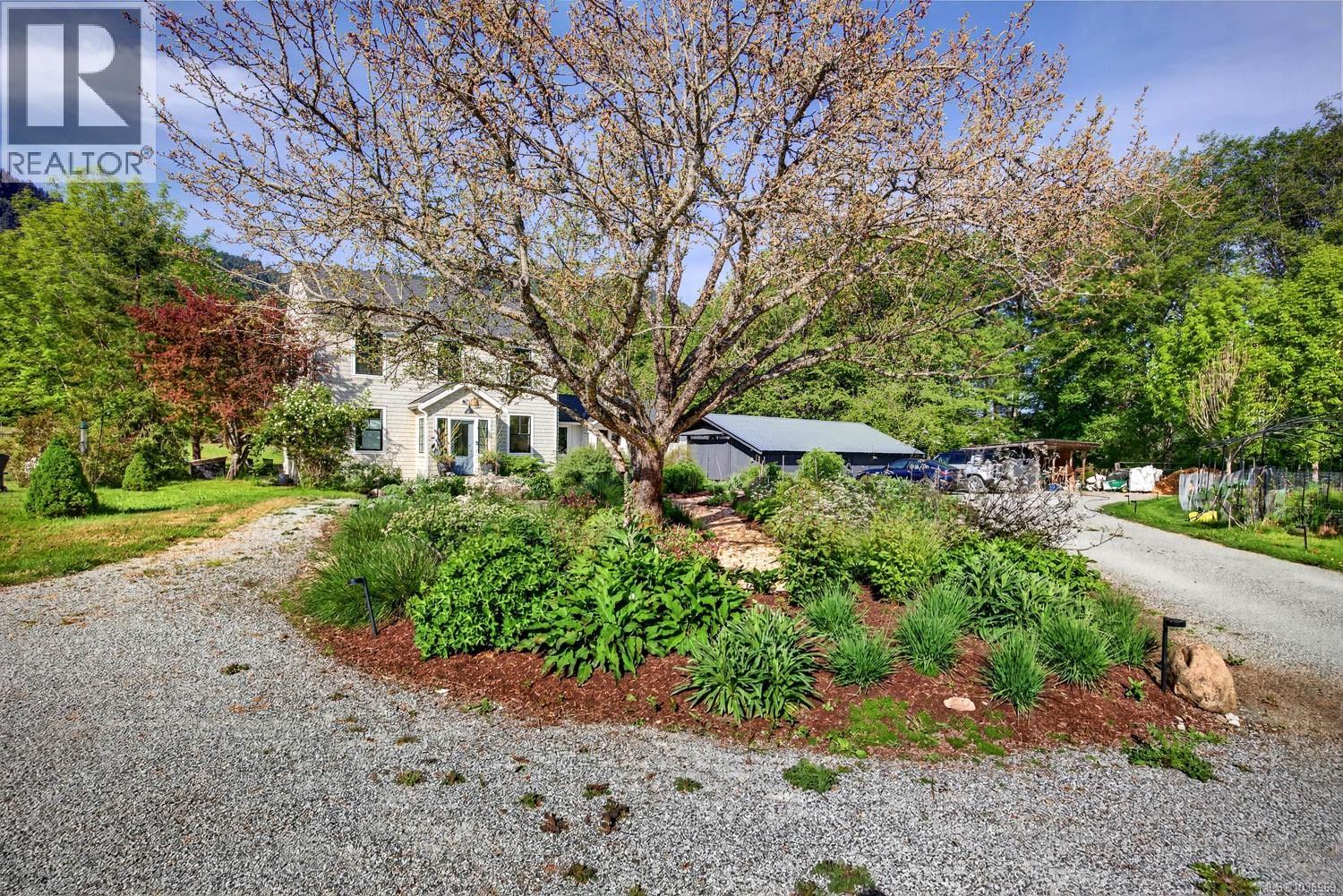 2454 Fulford-Ganges Rd - 49