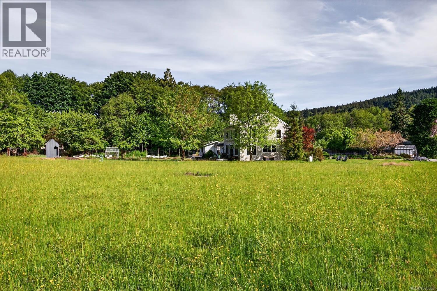2454 Fulford-Ganges Rd - 74