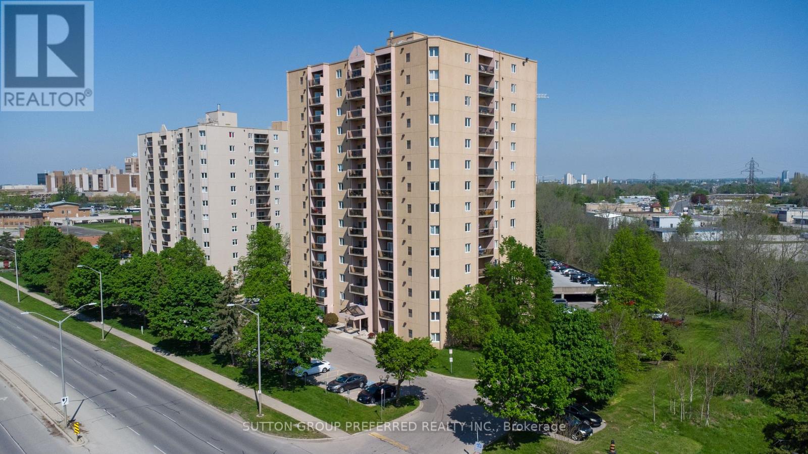 1104 - 860 COMMISSIONERS ROAD