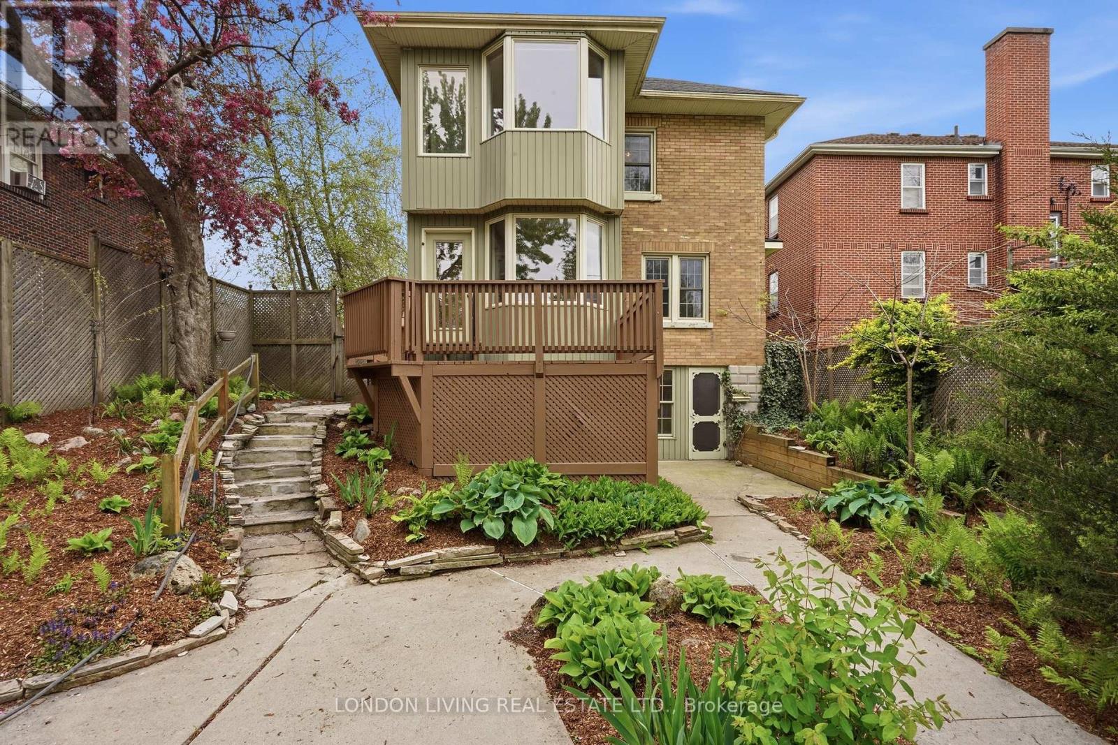 26 FRANK PLACE - 39