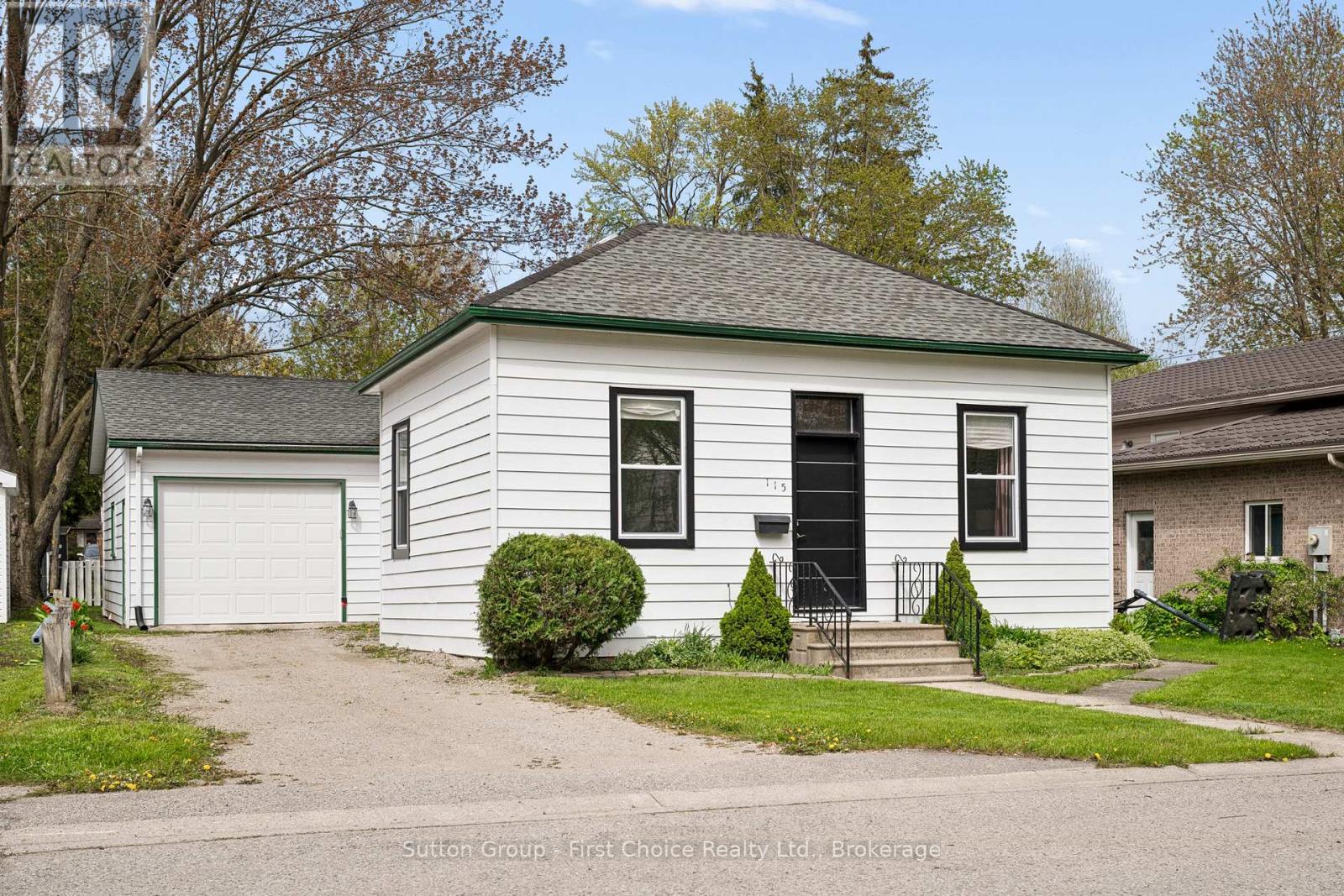 115 LEGION STREET - 1