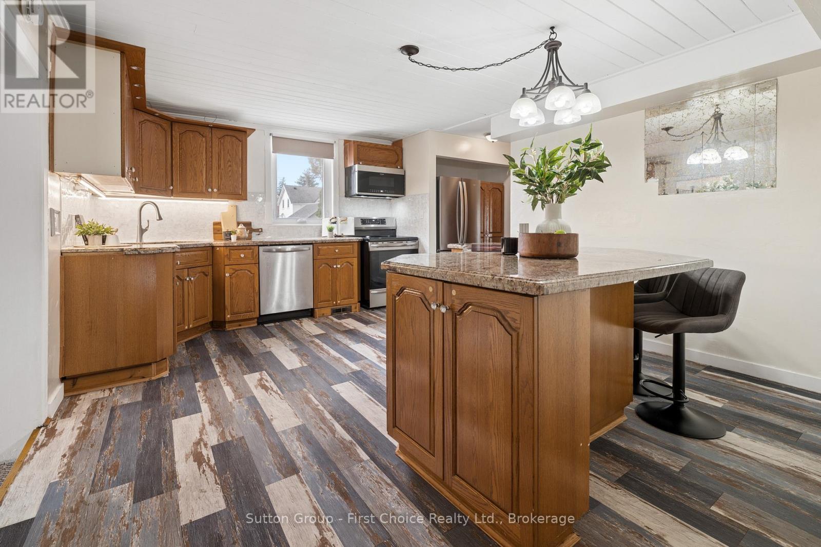 115 LEGION STREET - 14
