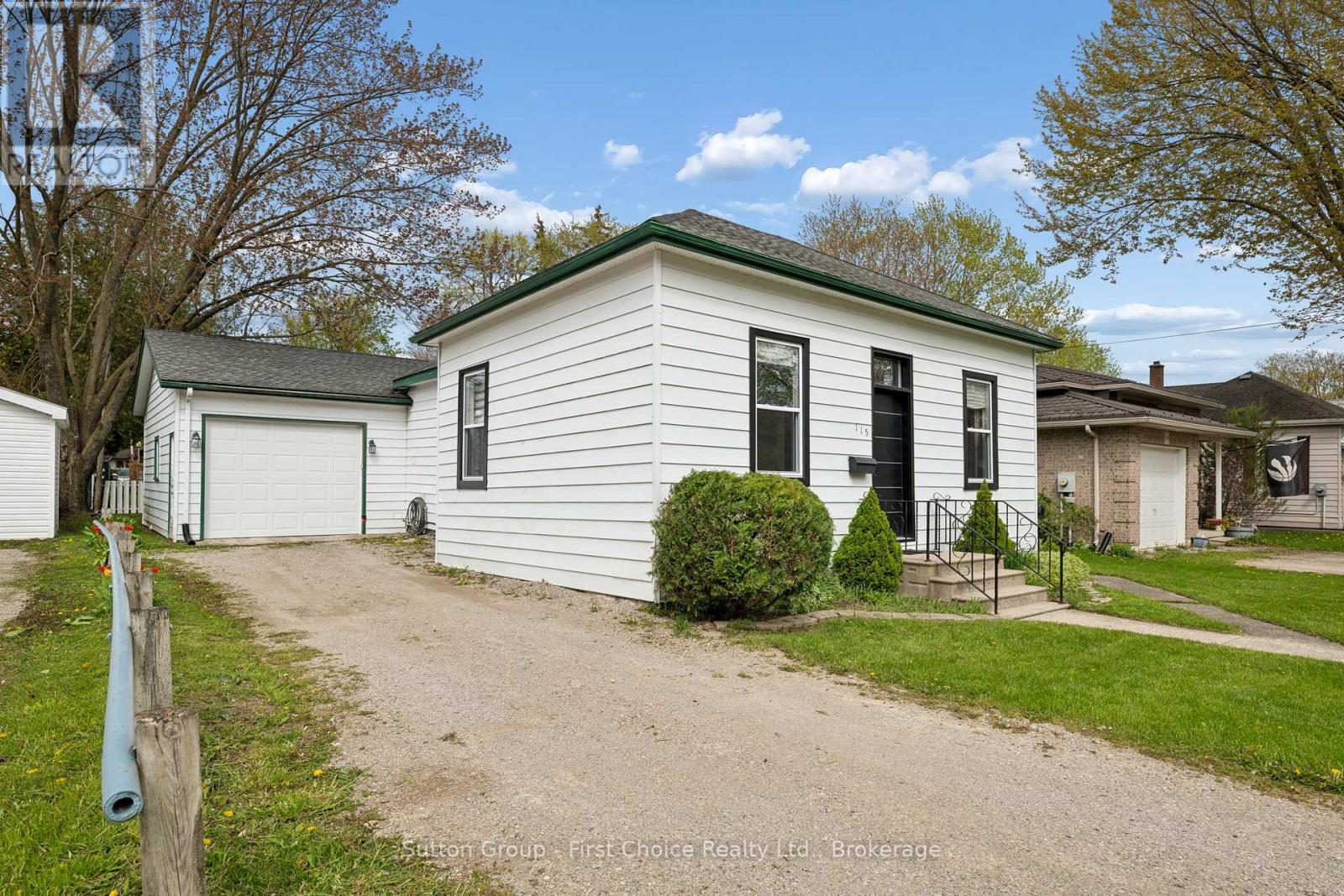 115 LEGION STREET - 2