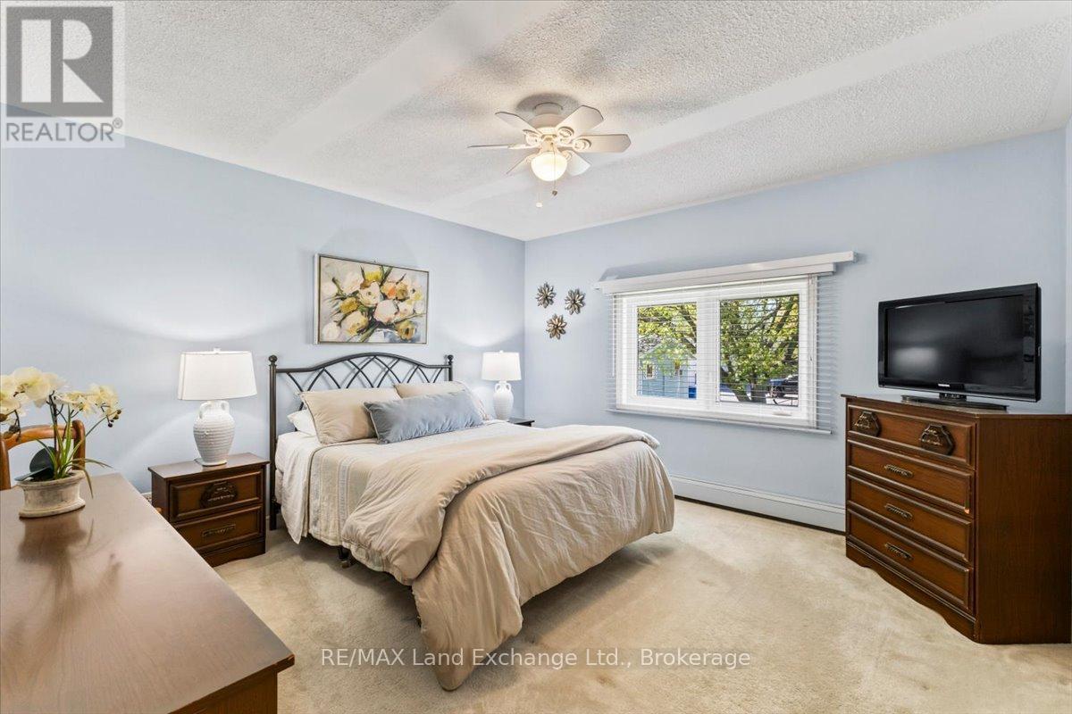 542 GREEN STREET - 14