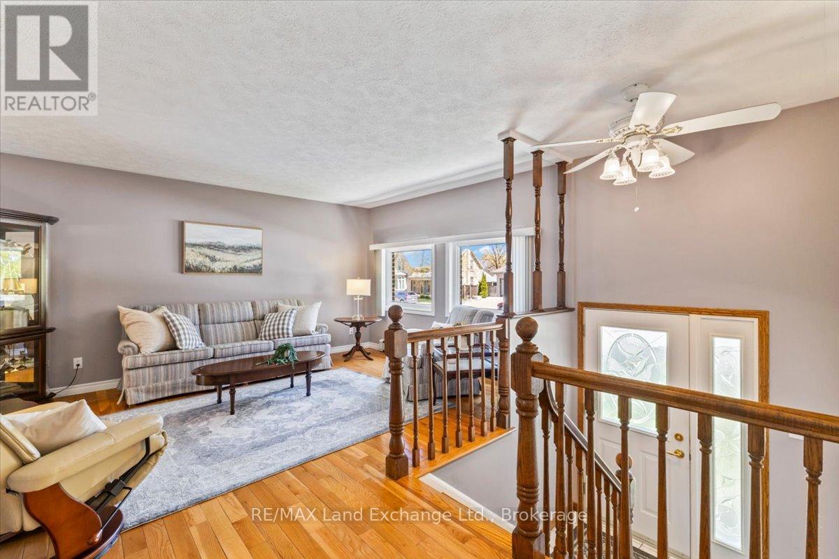 542 GREEN STREET - 3