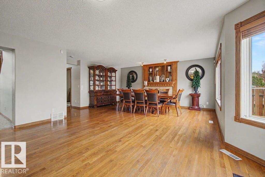 16516 87 ST NW - 20