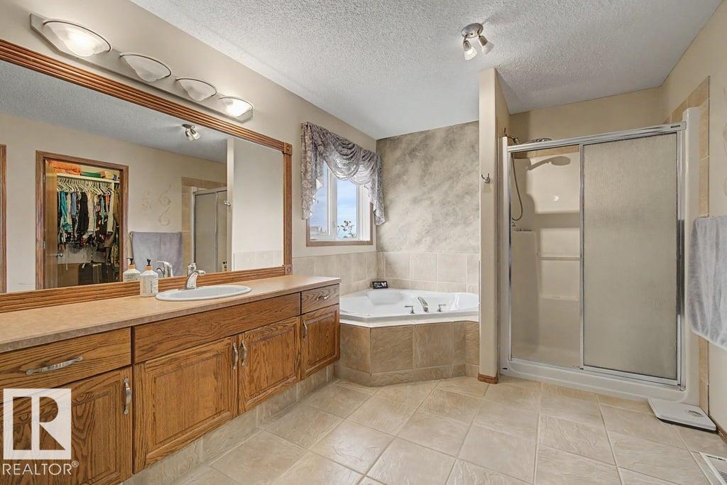 16516 87 ST NW - 38