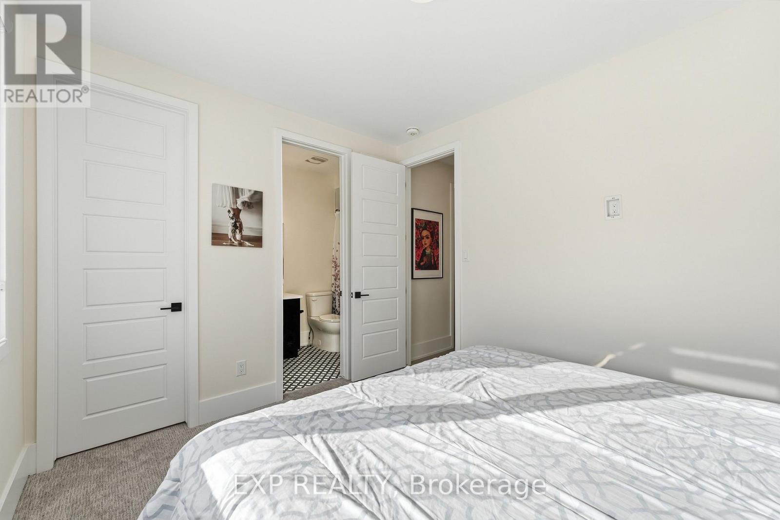 144 UNITY PLACE - 29