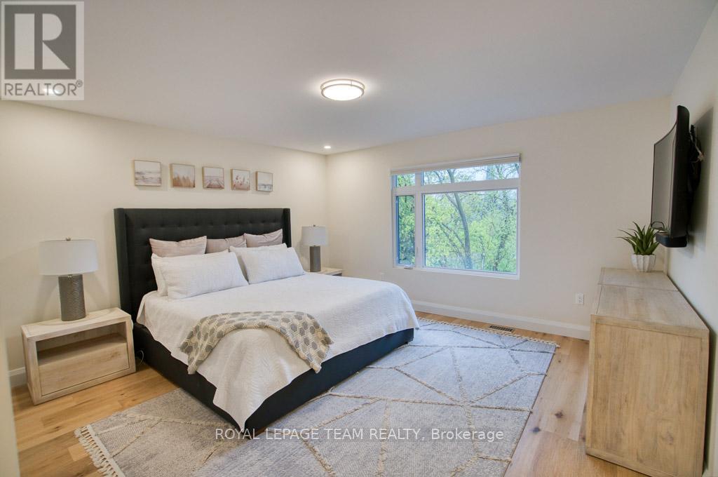 49 AYLEN AVENUE - 17